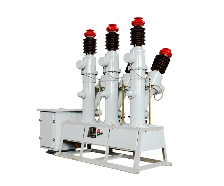 35 kV SF6 气体断路器